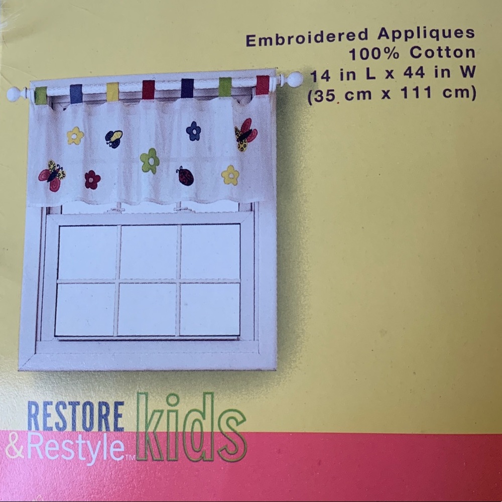 NWT 2 Restore & Restyle Kids Room Flower Embroidered Applique Window Valances